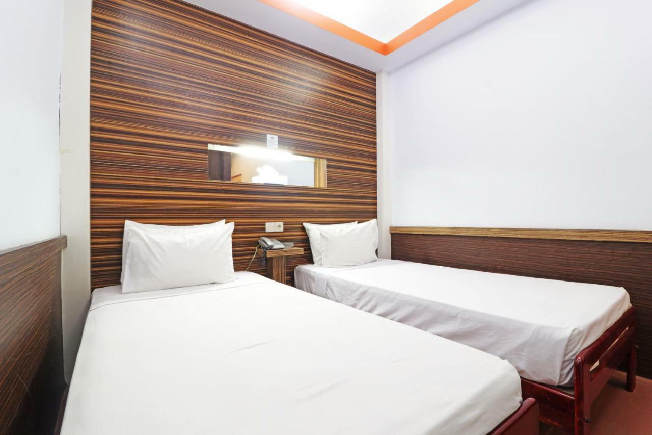 Mutiara Sari Hotel 马卡萨 外观 照片