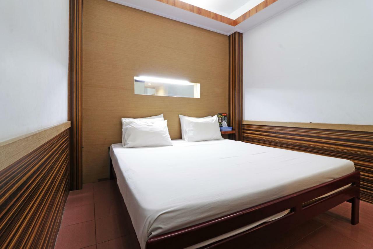 Mutiara Sari Hotel 马卡萨 外观 照片