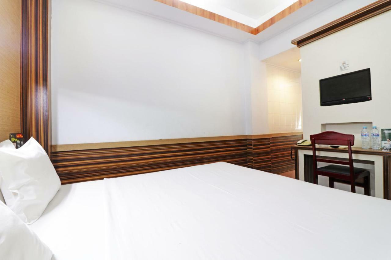 Mutiara Sari Hotel 马卡萨 外观 照片