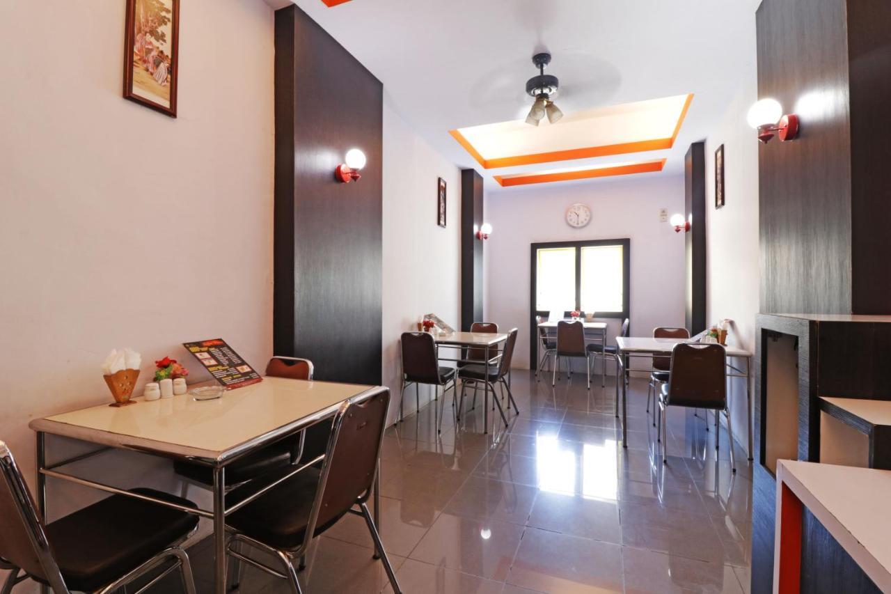 Mutiara Sari Hotel 马卡萨 外观 照片